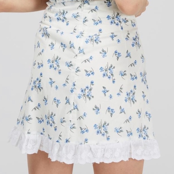 Floral white and blue Emory Park pencil skirt - Picture 5 of 5